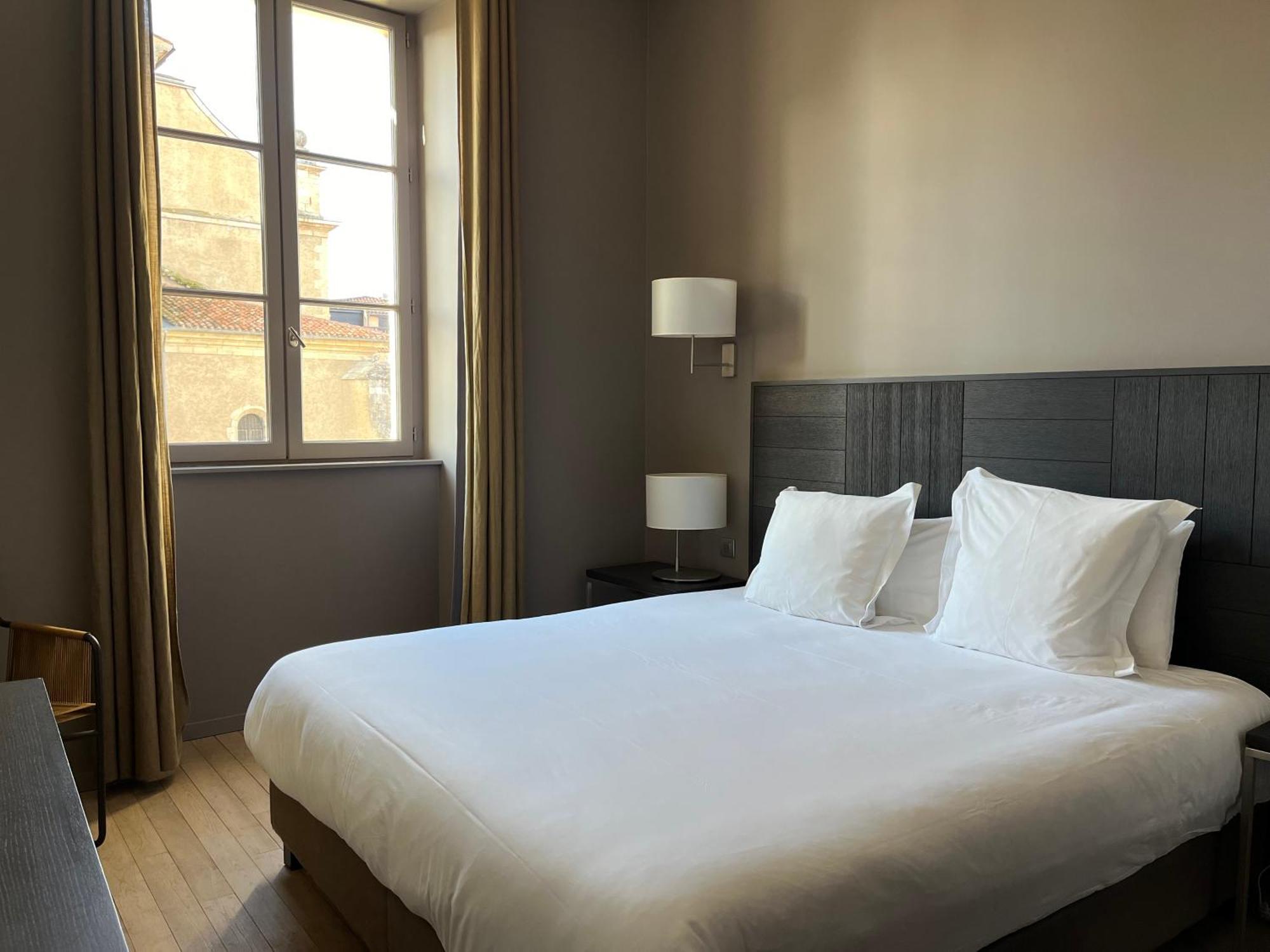 Grand Hotel De Castres Кастр Екстериор снимка