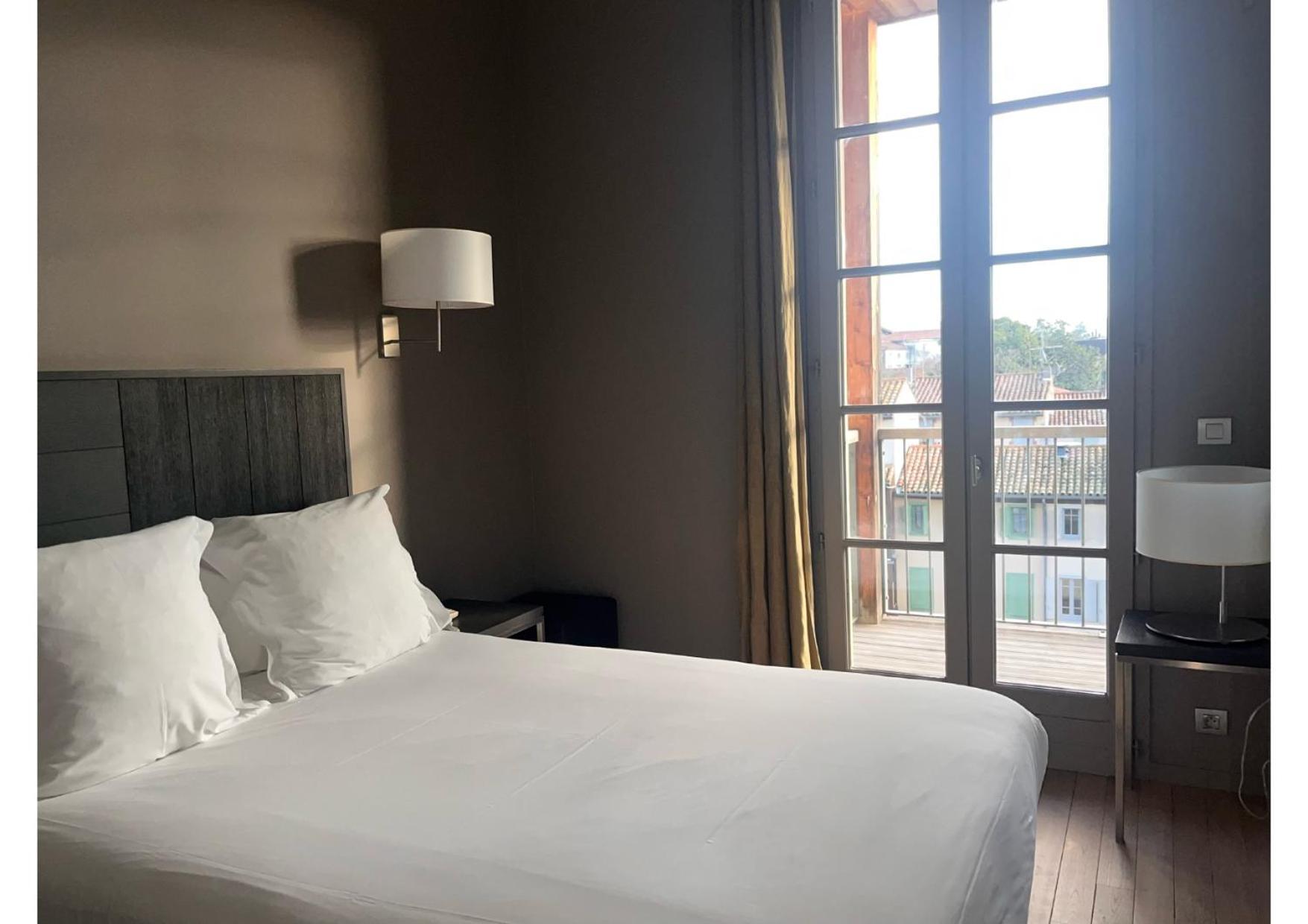 Grand Hotel De Castres Кастр Екстериор снимка
